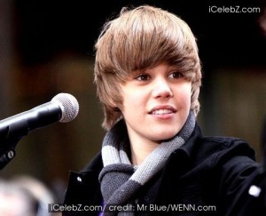 Justin Bieber cantando